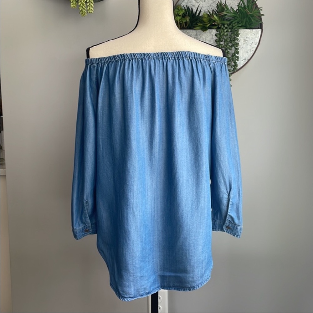 Women’s Beachlunchlounge chambray off the shoulder 3/4 button sleeve top-L